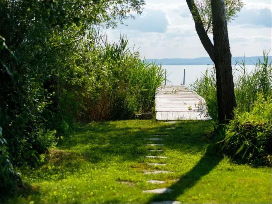 Green Lake House - Private Beach At Balaton Балатонакараттьо Екстер'єр фото
